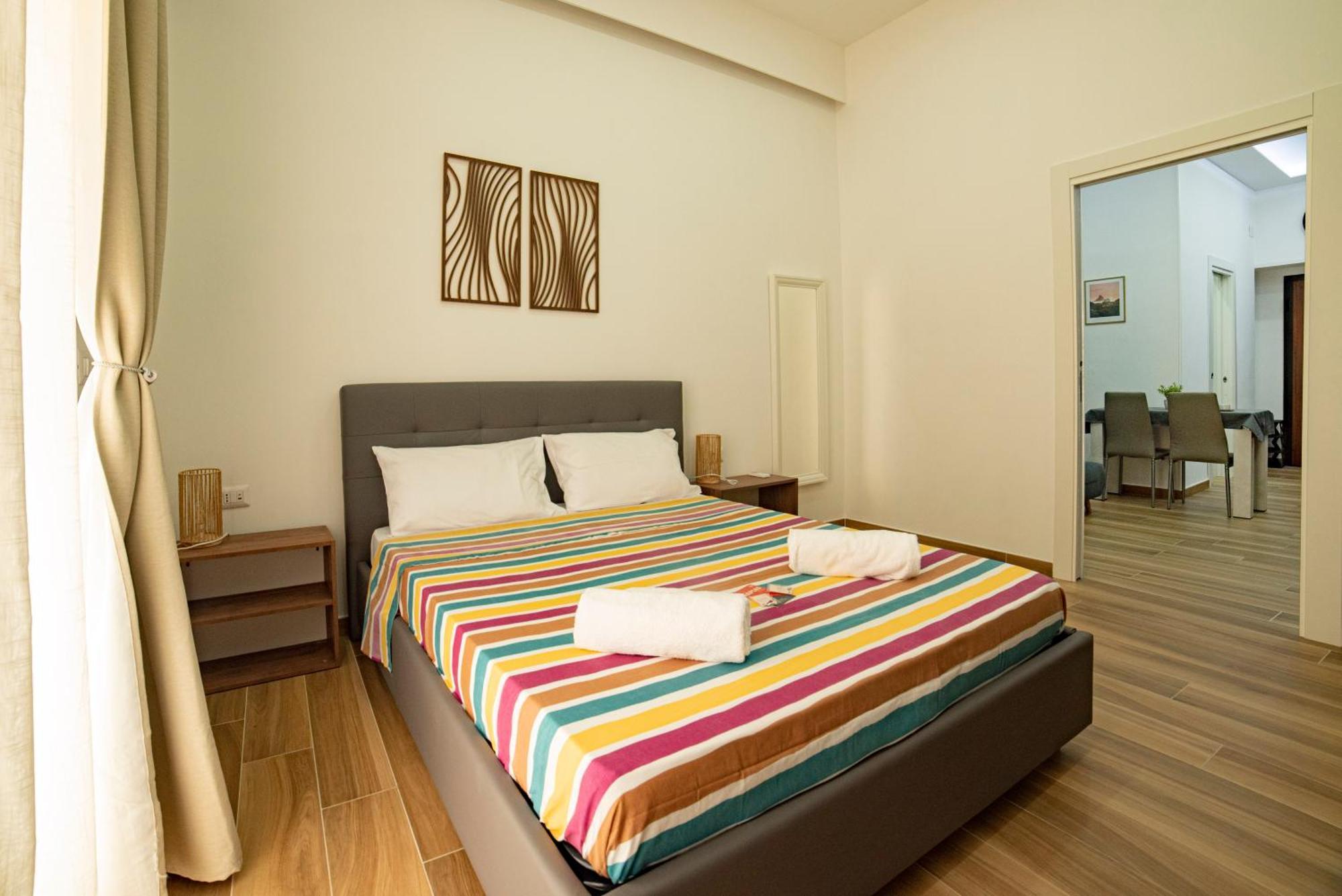 Portanova14 - Historic Center Apartment Наполи Екстериор снимка