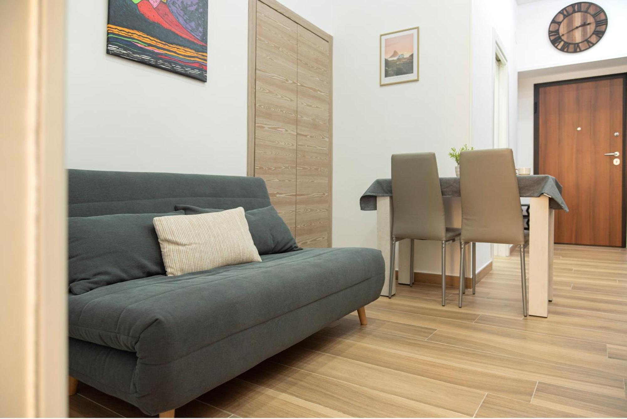 Portanova14 - Historic Center Apartment Наполи Екстериор снимка